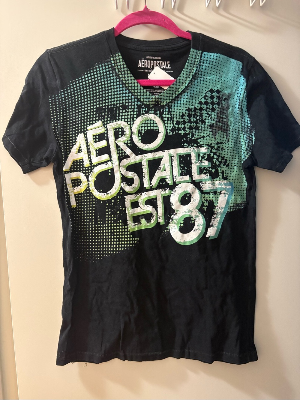 Aeropostale Black Graphic Tee
